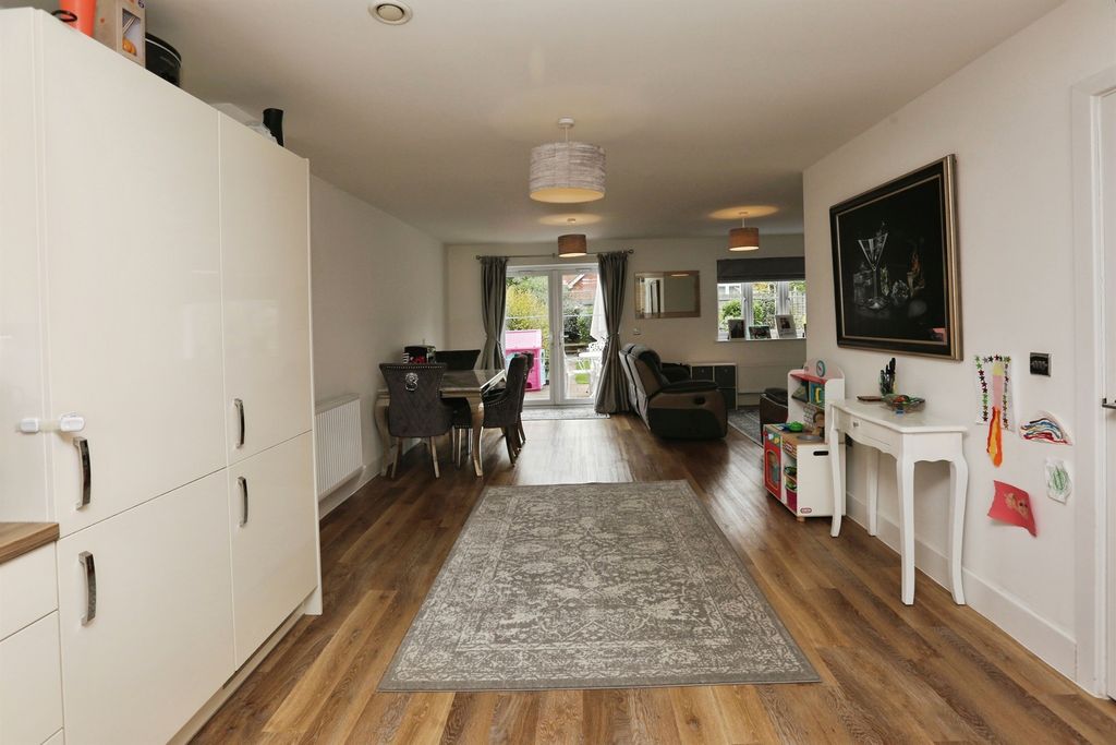 Additional image 5 of 3 bed semi-detached house for saleSandy Hill Close, Waltham Chase, Southampton SO32