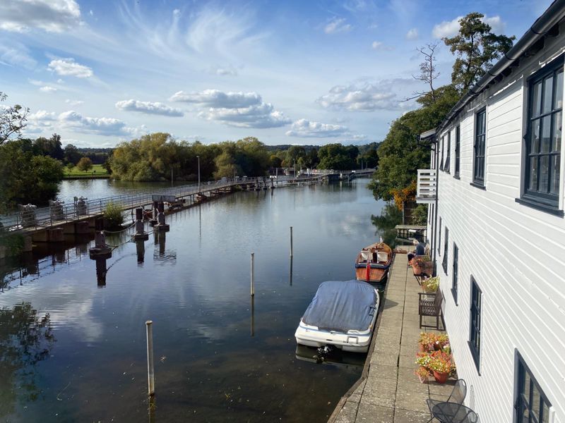 Property photo 2 of 16 Photo 16