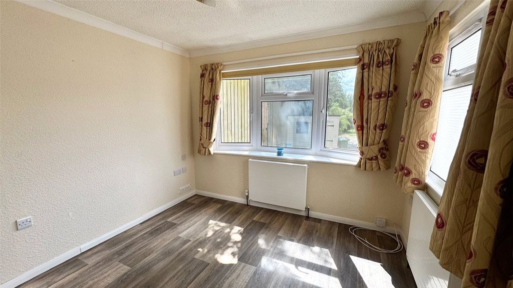 Property photo 2 of 14 Picture No. 13