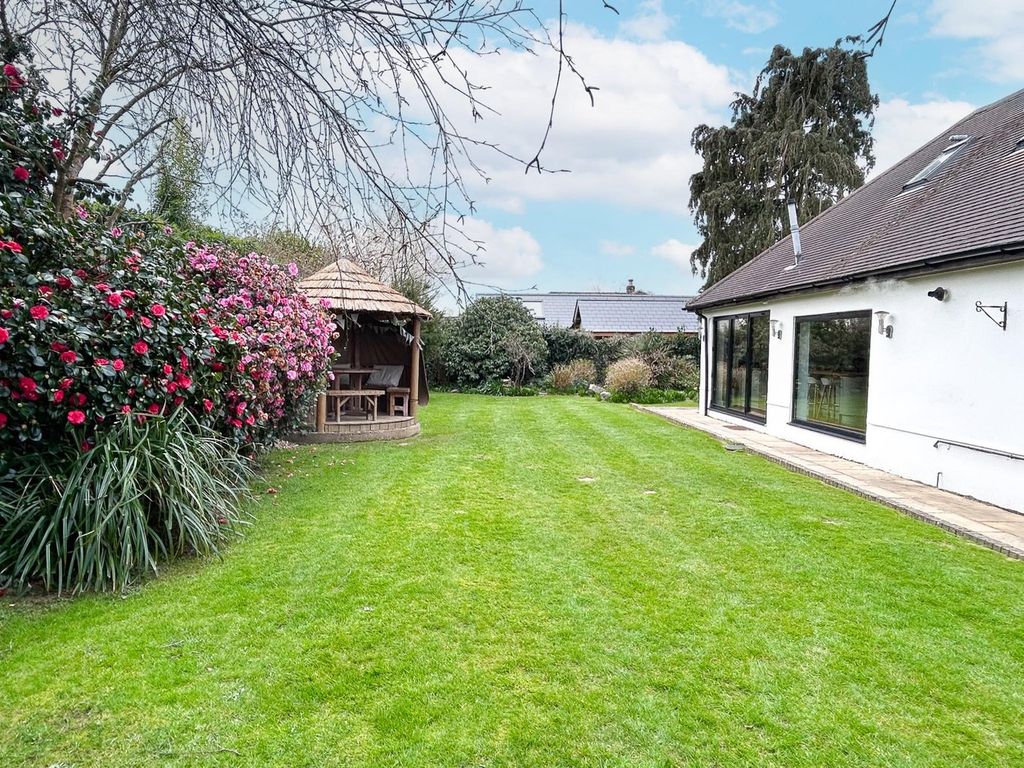 Property photo 3 of 19