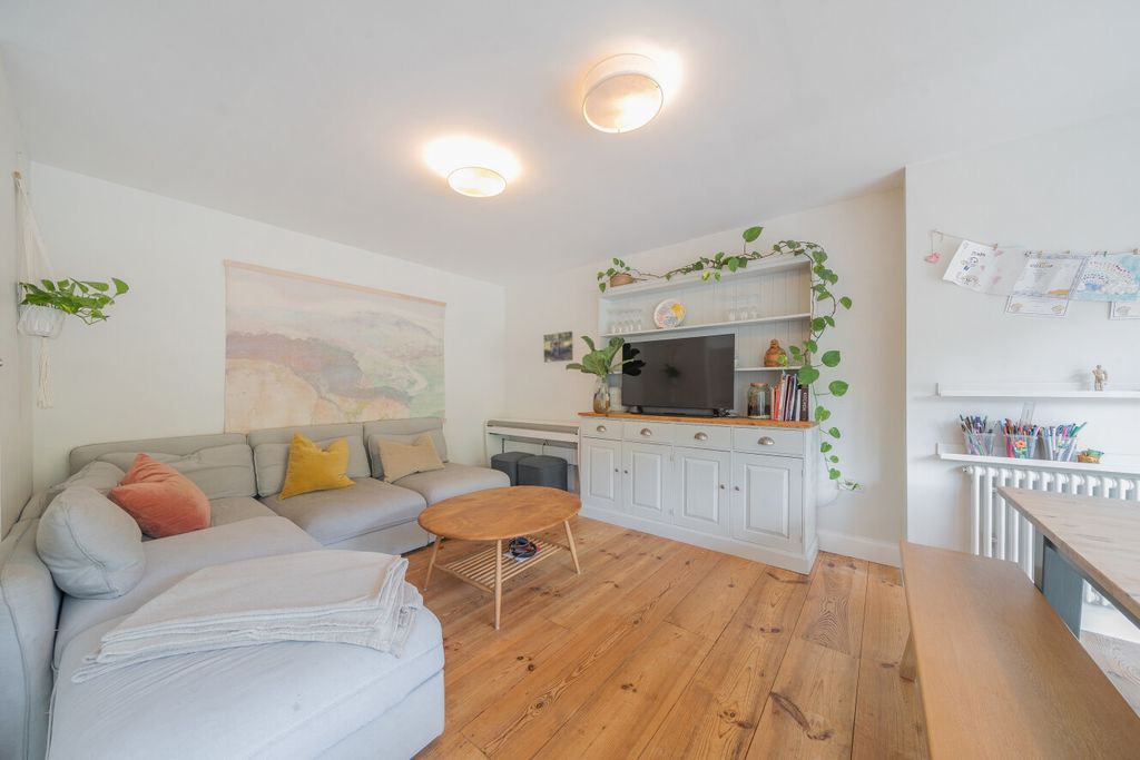 Property photo 3 of 25 1510457-28-6A8F0E...