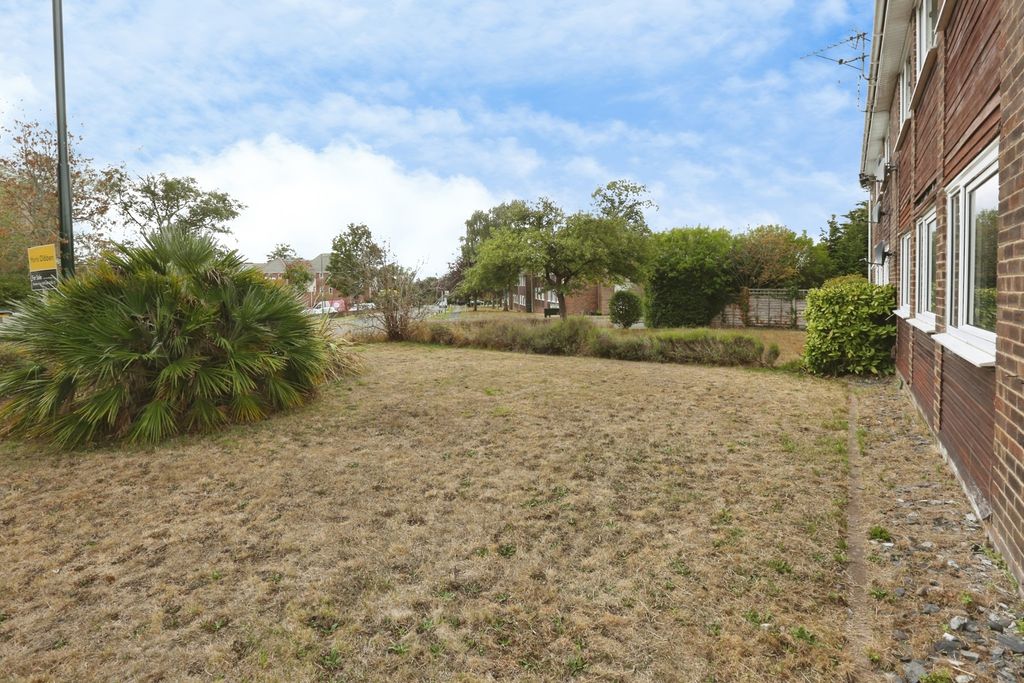 Property photo 3 of 12 Pbox-Img.Jpg