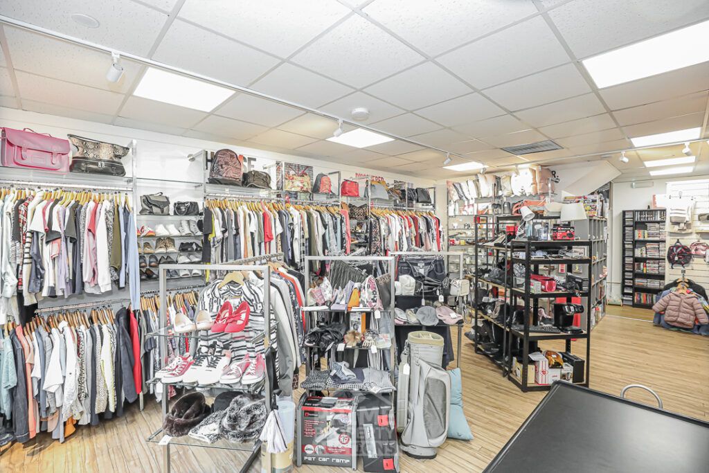 Property photo 2 of 18