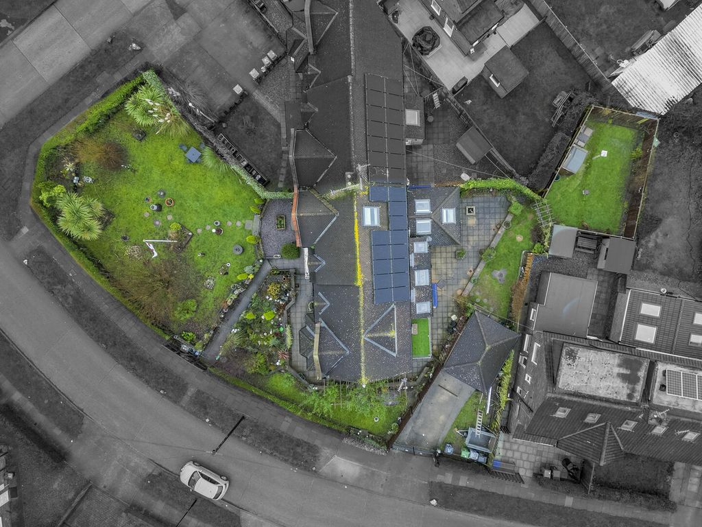 Property photo 2 of 33 Exterior