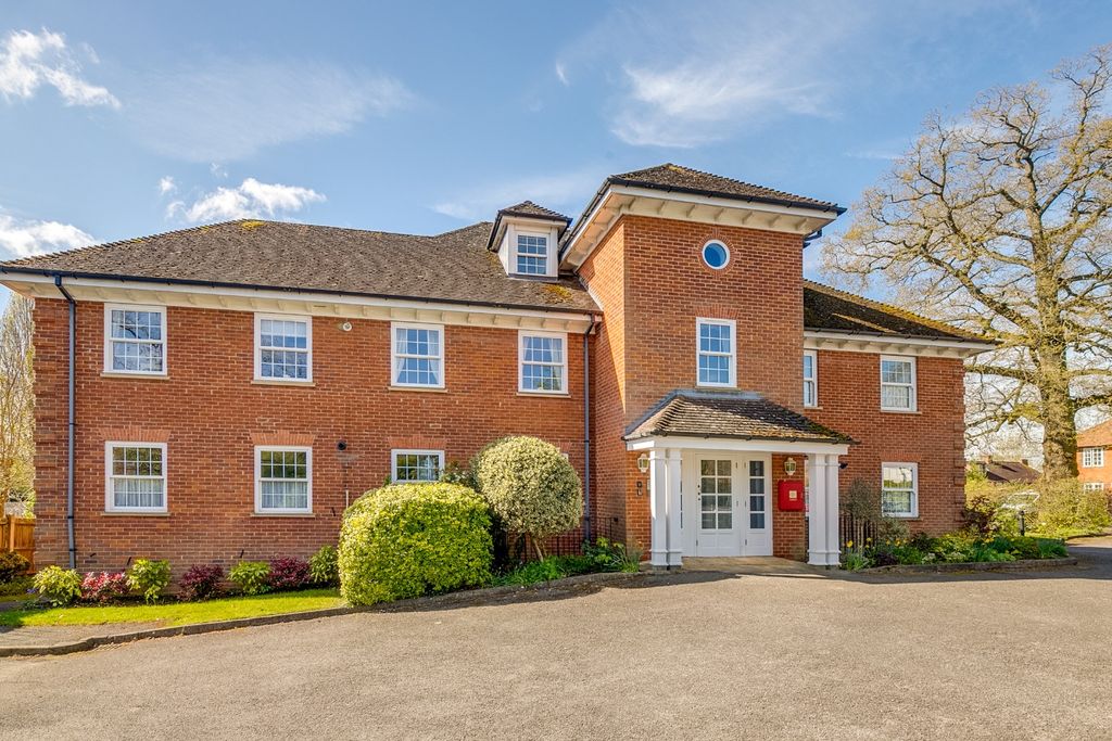 Property photo 1 of 15 3870692