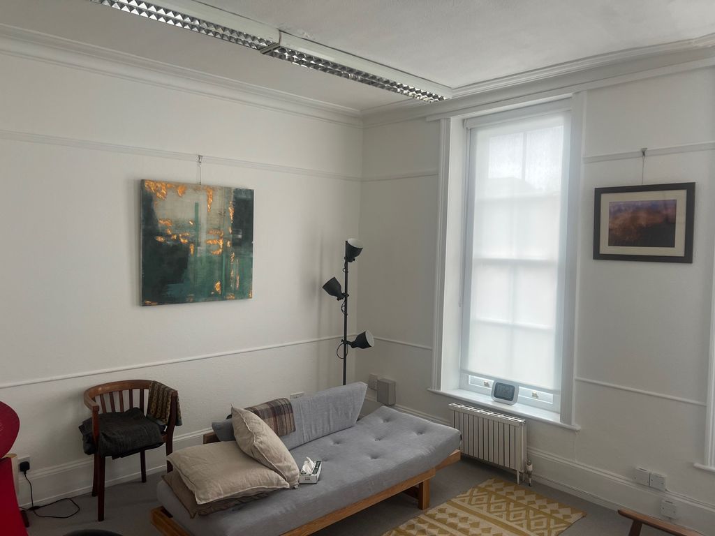 Property photo 2 of 4