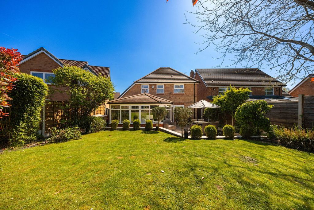 Property photo 2 of 40