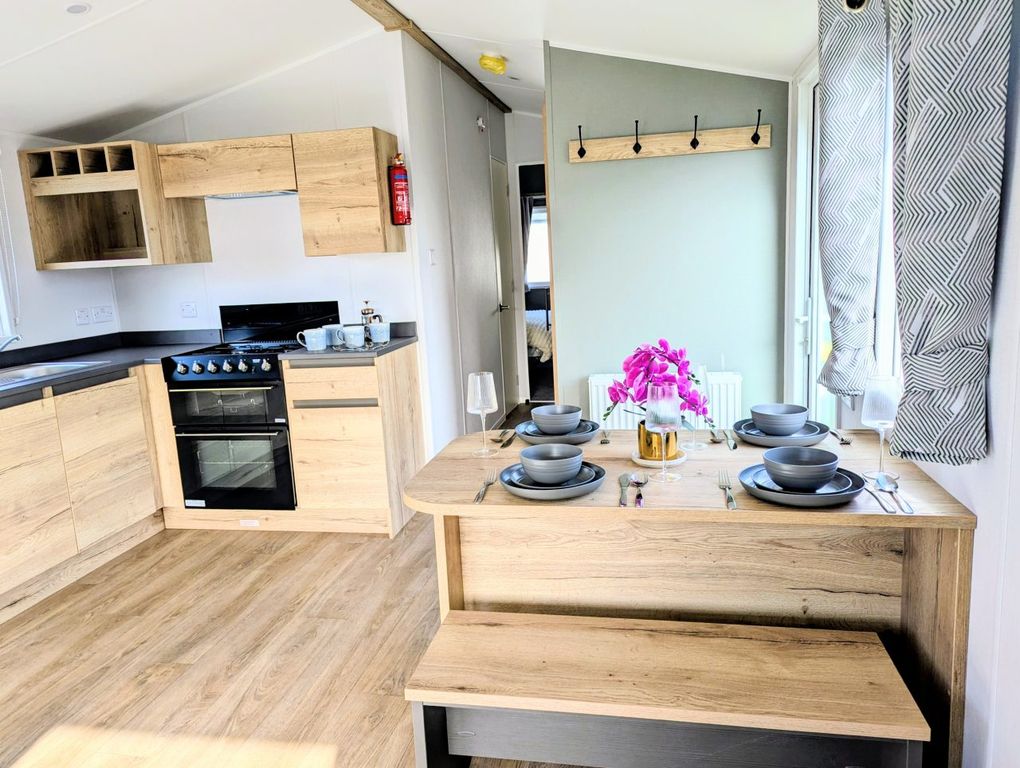 Property photo 3 of 7 Slb4 8.Jpg