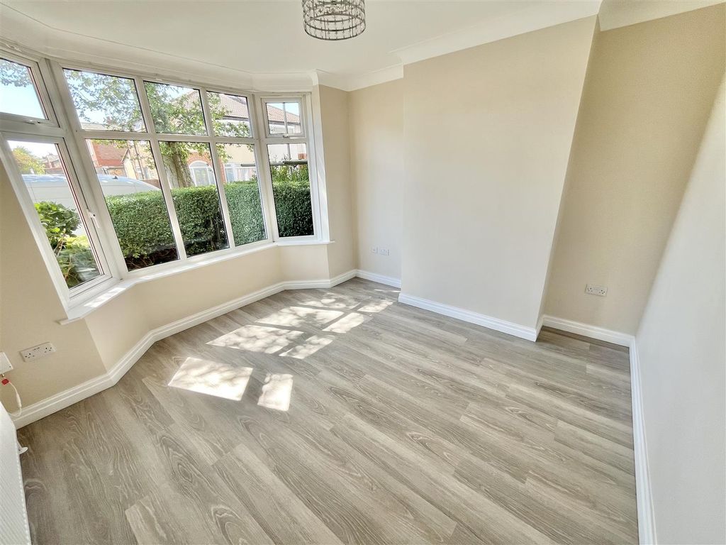 Property photo 2 of 36 Image 2