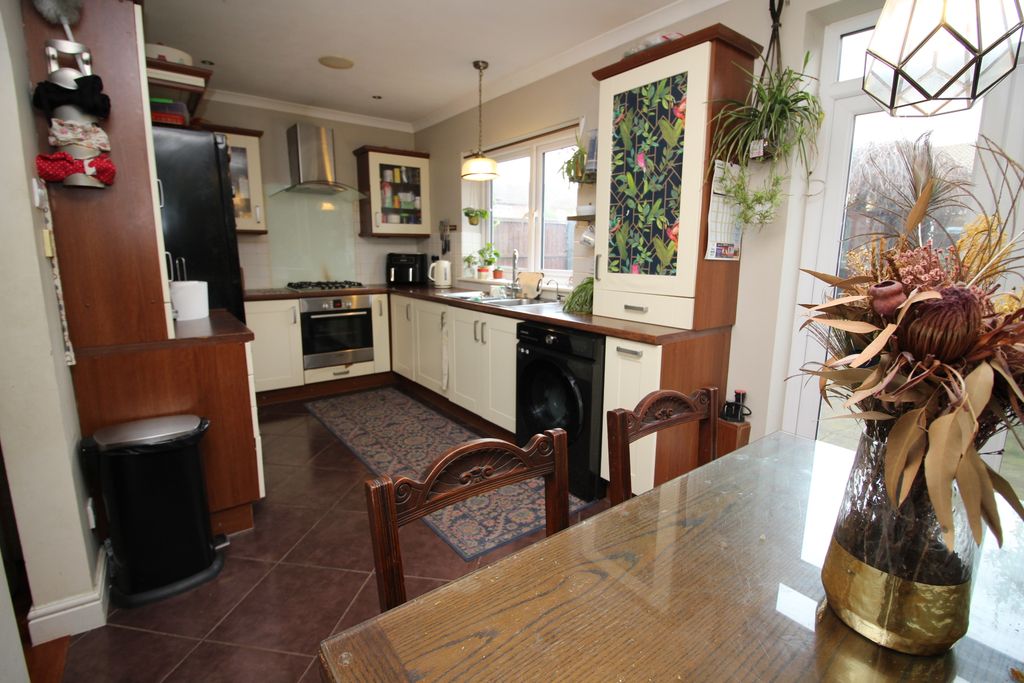 Property photo 3 of 23 Kitchen Diner
