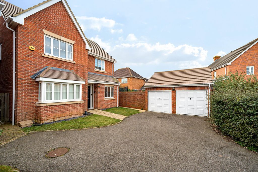 Property photo 1 of 16