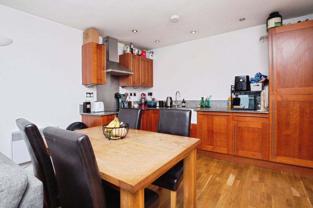 Property photo 2 of 13 Dining Area