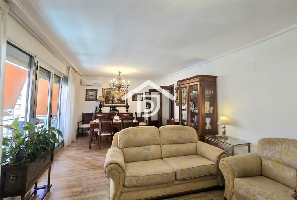 Property photo 2 of 38