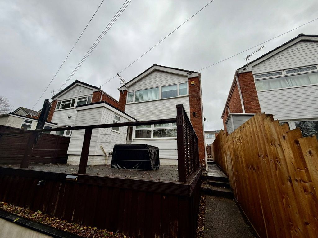 Property photo 1 of 50