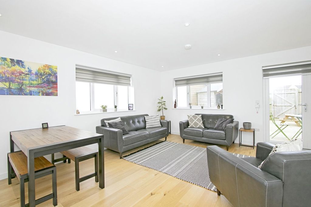 Property photo 2 of 15 Open Plan Living