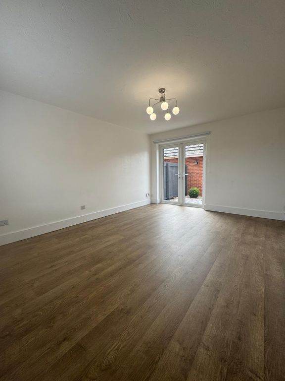 Property photo 3 of 10 Image