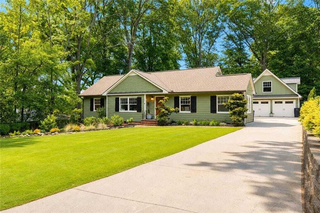 Property photo 1 of 31