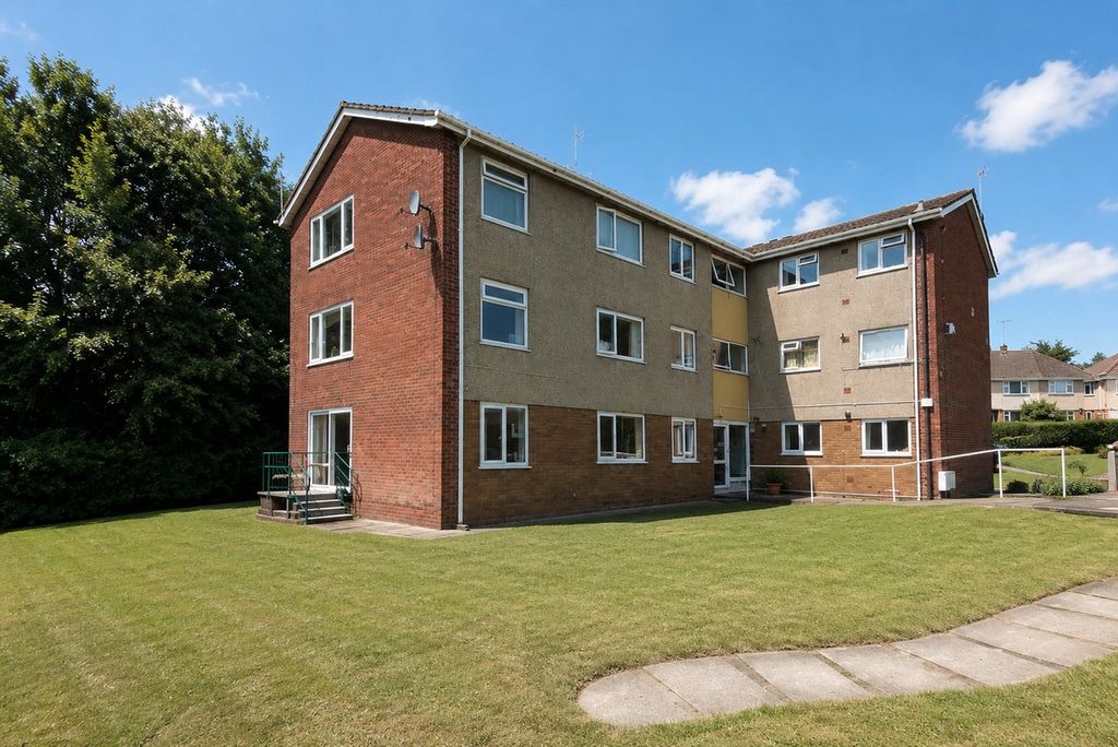 Property photo 1 of 17