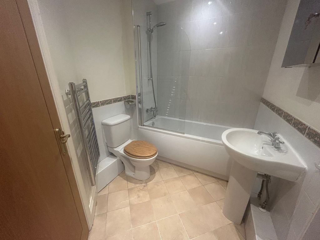 Property photo 3 of 6