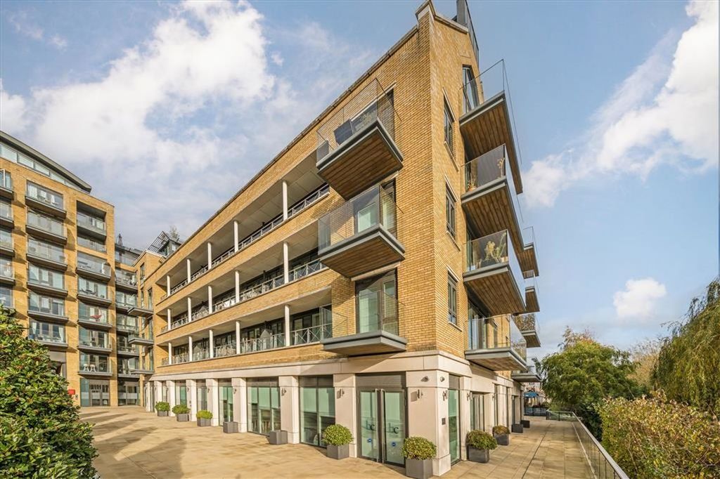 Property photo 1 of 9