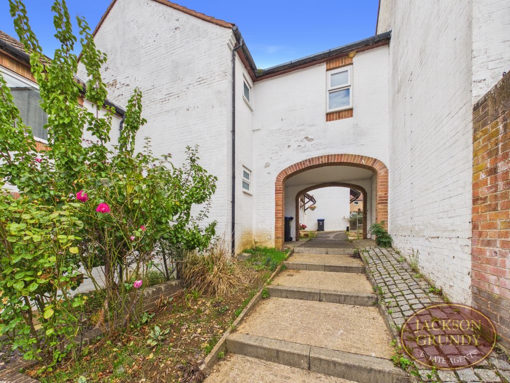 Property photo 1 of 21 Medellin Hill