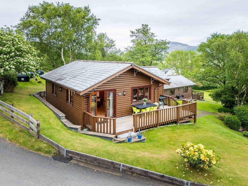 Property photo 2 of 46