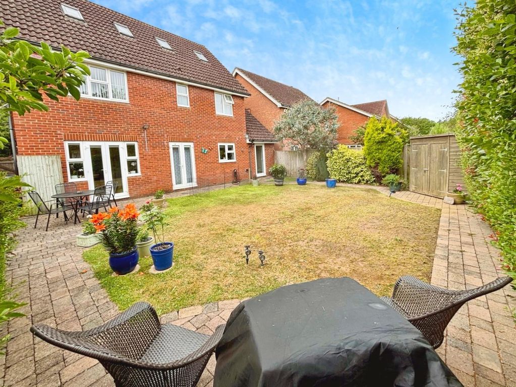 Property photo 2 of 18