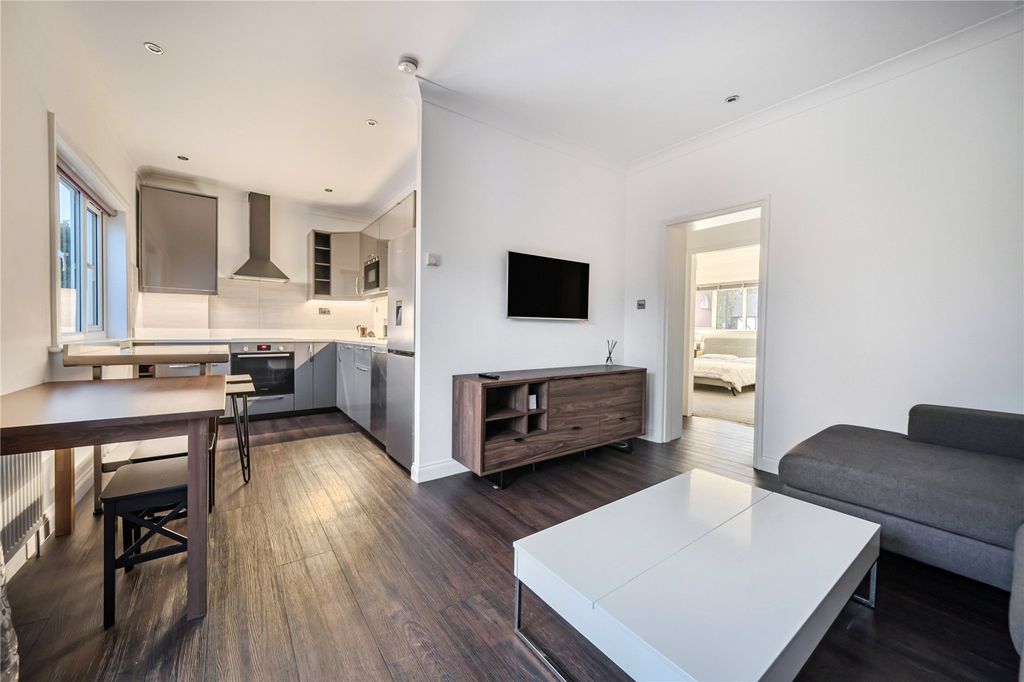 Property photo 2 of 24 Picture No. 19