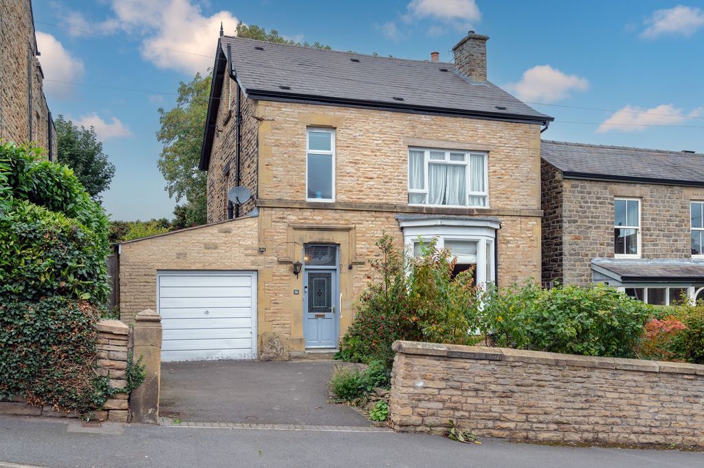 Property photo 1 of 33