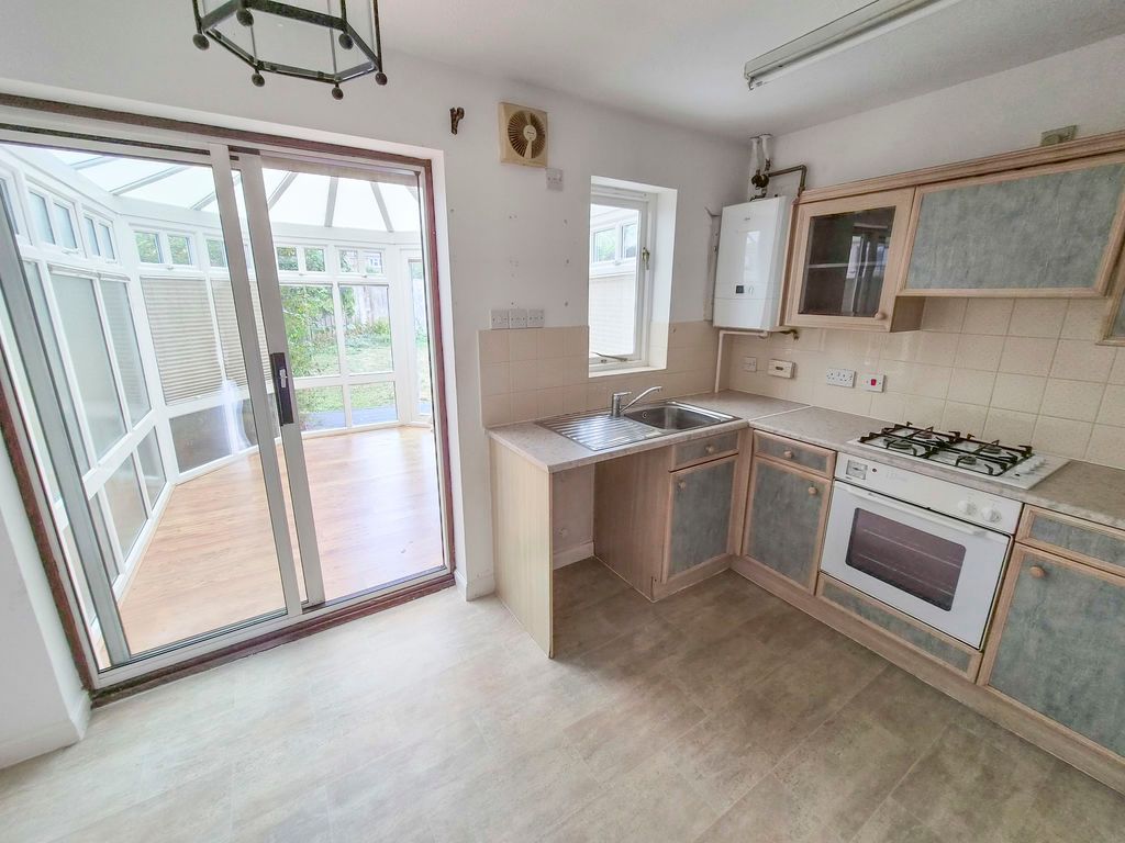 Property photo 3 of 10 Photo 8