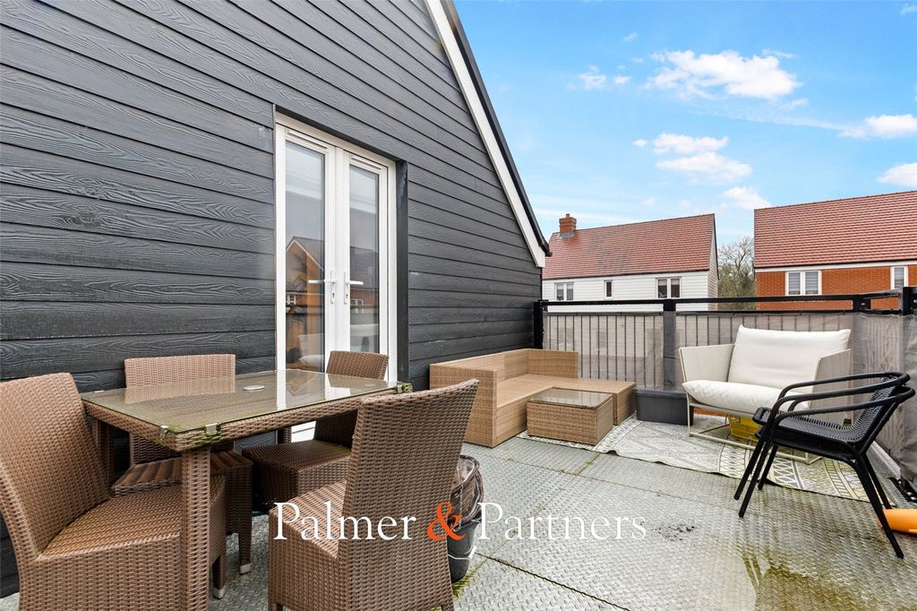 Property photo 3 of 16 Picture No. 08