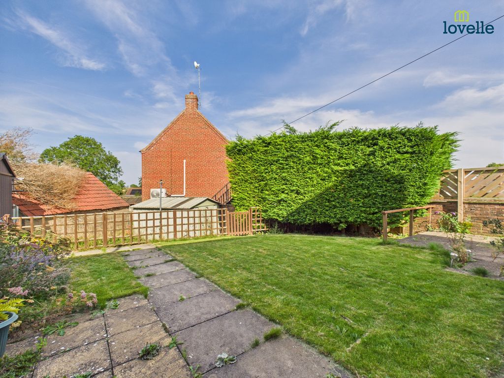 Property photo 2 of 17
