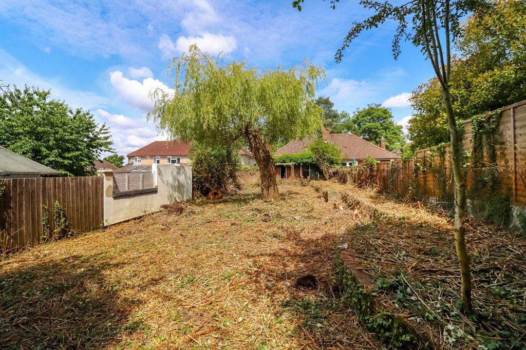 Property photo 2 of 11