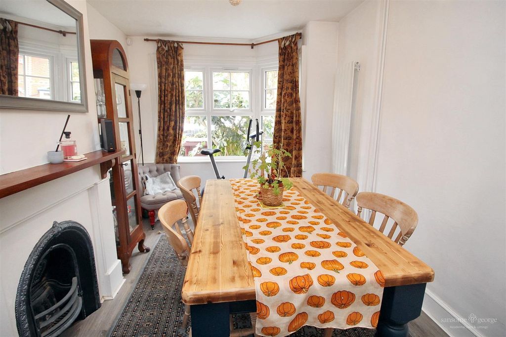 Property photo 3 of 23 Dining Room