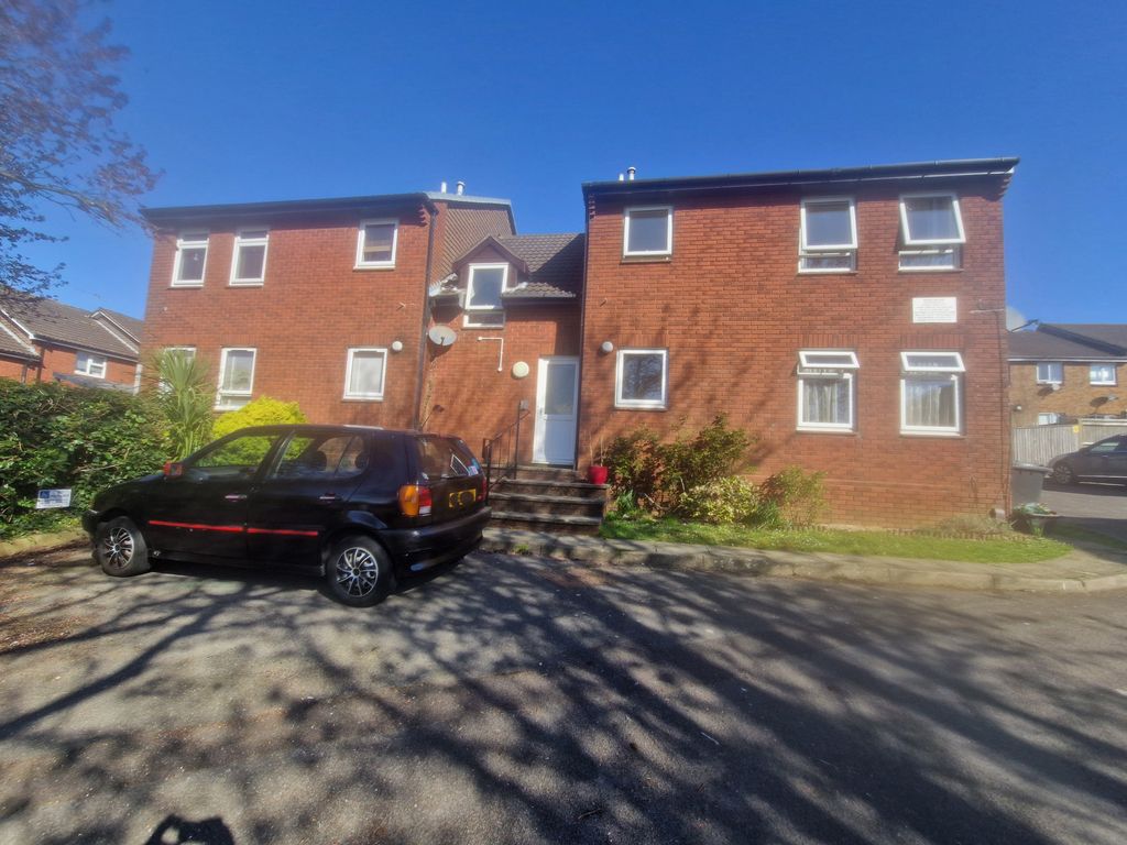 Property photo 1 of 5