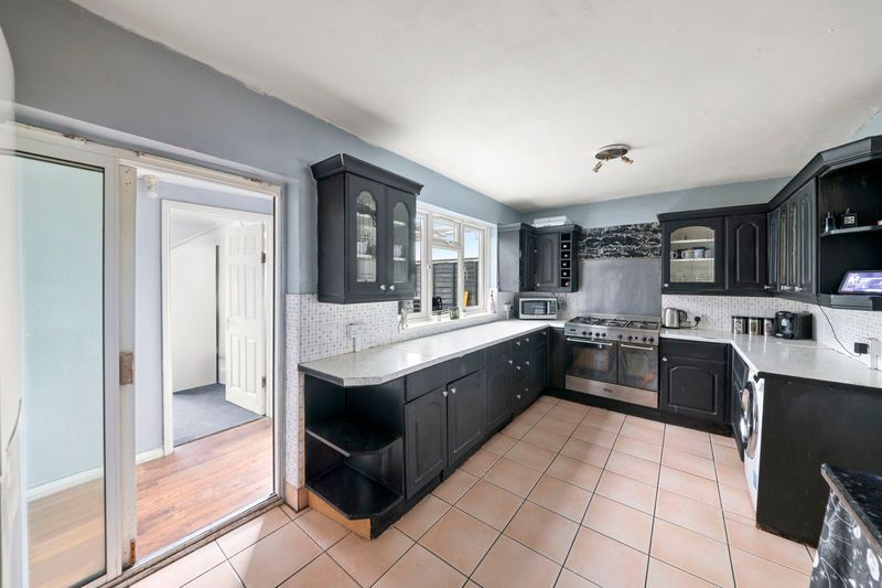 Property photo 2 of 19 Photo 7