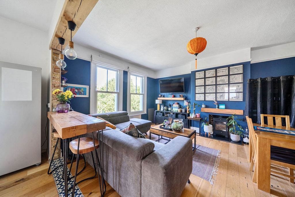 Property photo 2 of 15 Sitting/Dining Room