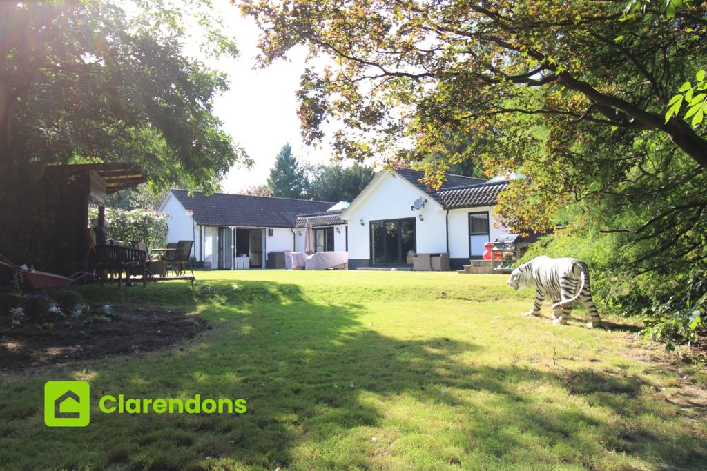 Additional image 43 of 5 bed detached bungalow for saleStation Road, Lingfield, Surrey RH7