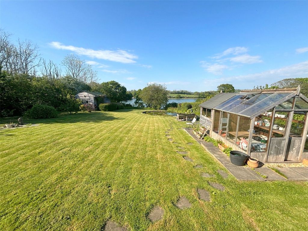 Property photo 2 of 35 Picture No. 36