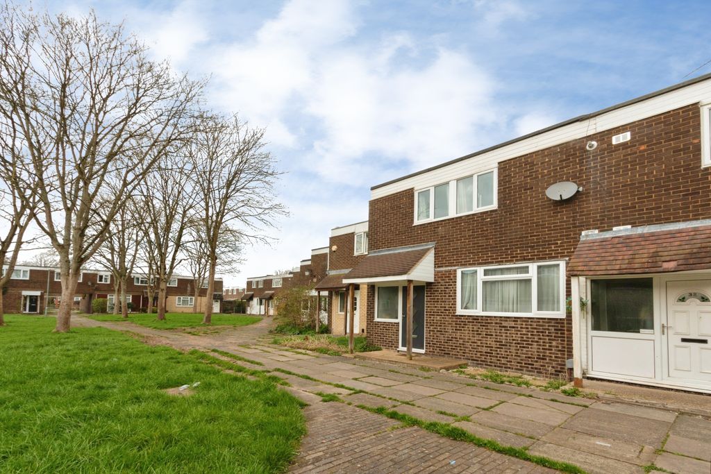 Property photo 2 of 20