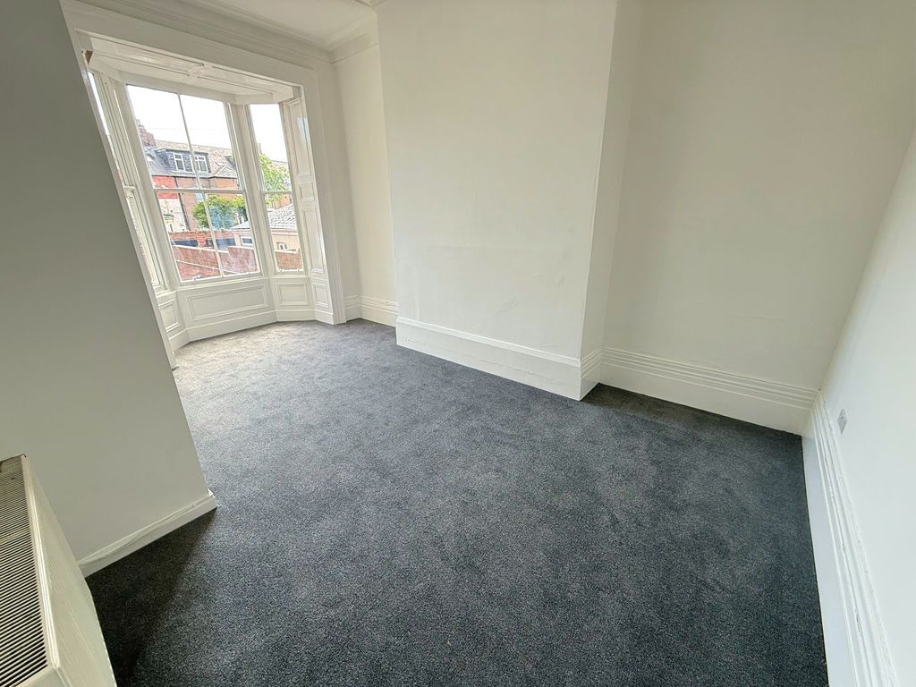 Property photo 3 of 6 Bedroom One