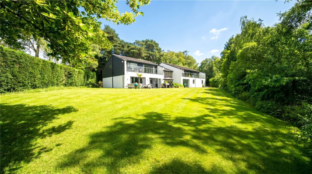 Property photo 1 of 14 External