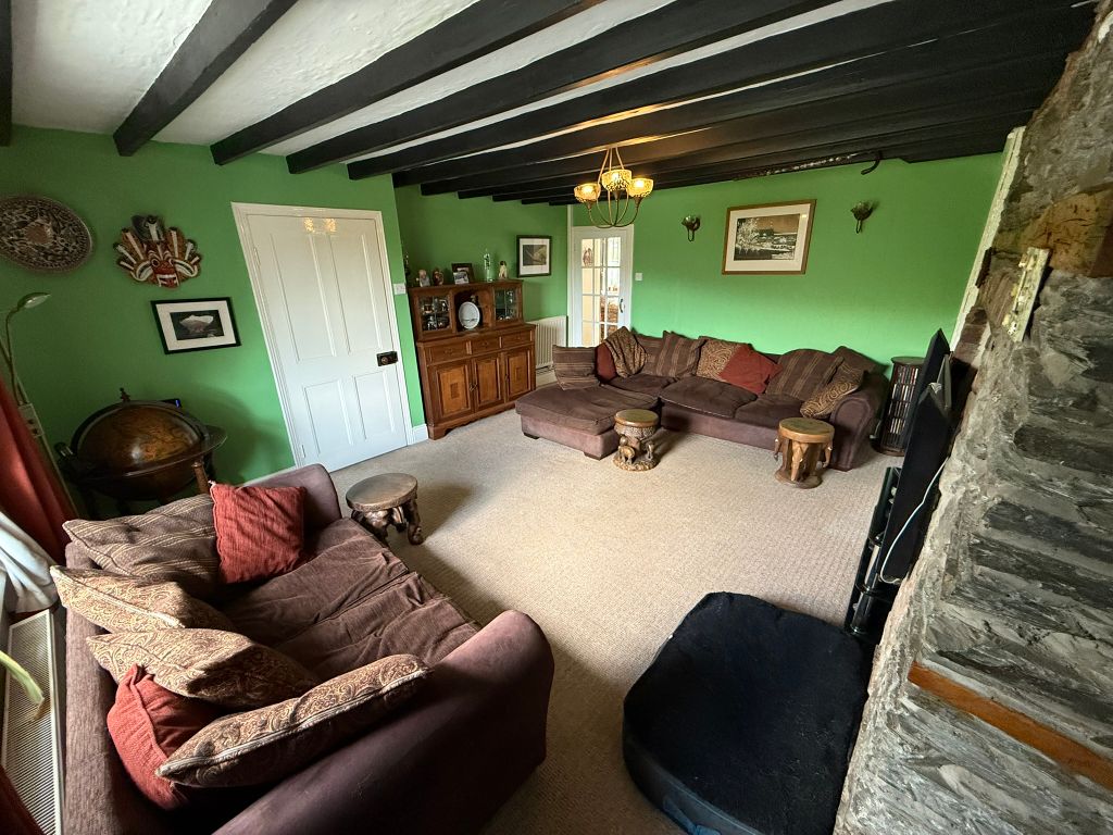 Property photo 3 of 25