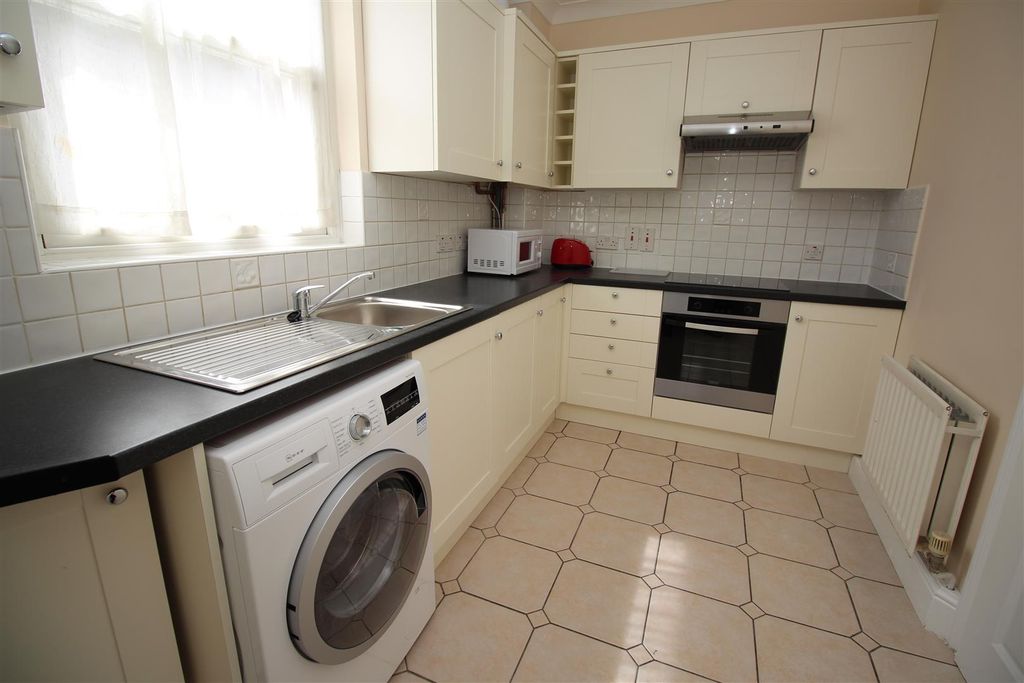 Property photo 3 of 14 Picture 3