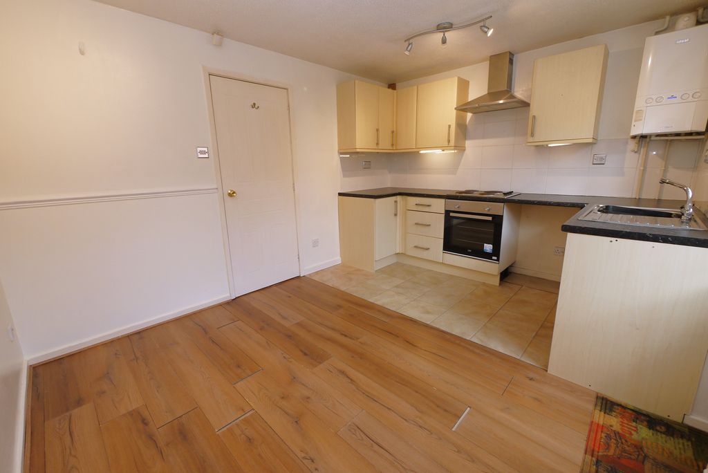 Property photo 3 of 18 7