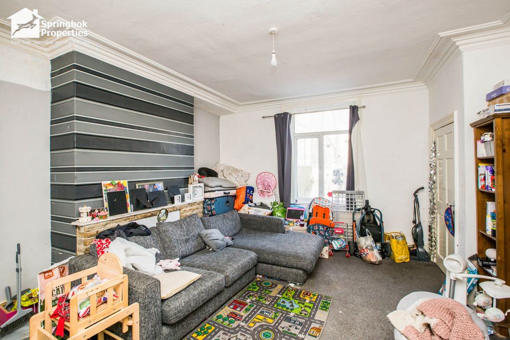 Property photo 2 of 9 Image 1