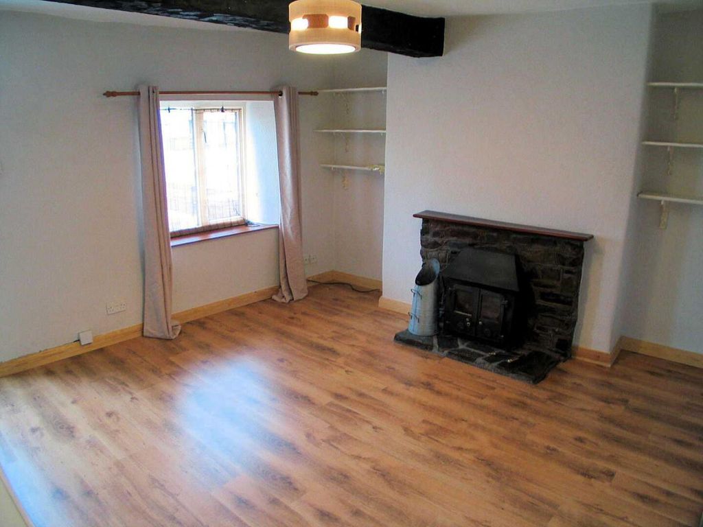 Property photo 3 of 5 Living Room