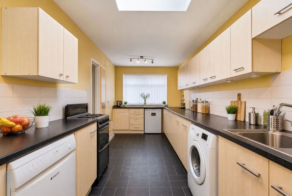Property photo 3 of 9 5158284
