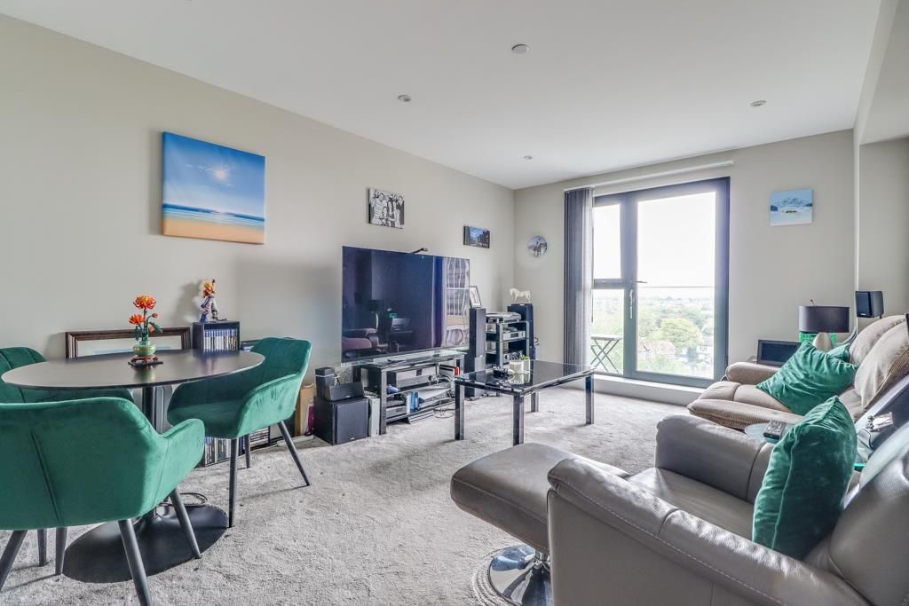 Property photo 3 of 12 Lounge/Diner