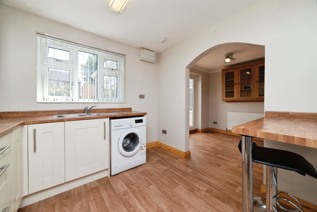 Property photo 2 of 16